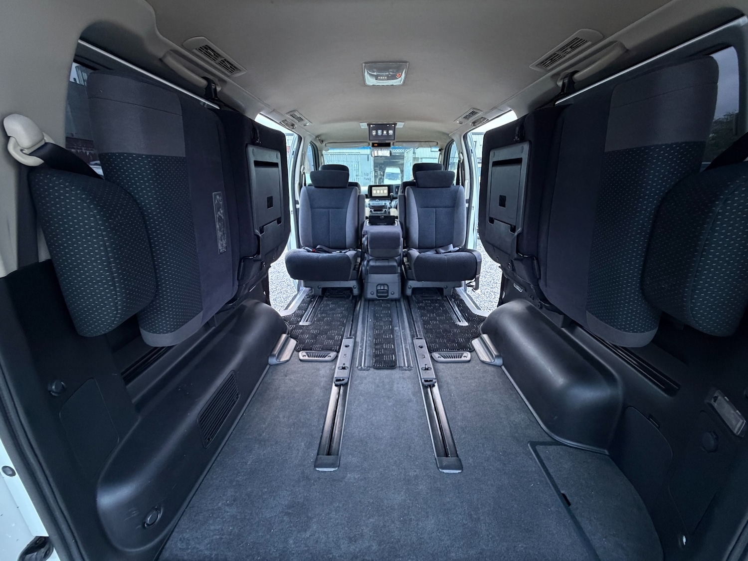 Used Nissan Elgrand 2007 for sale - 76547451: Photo 26