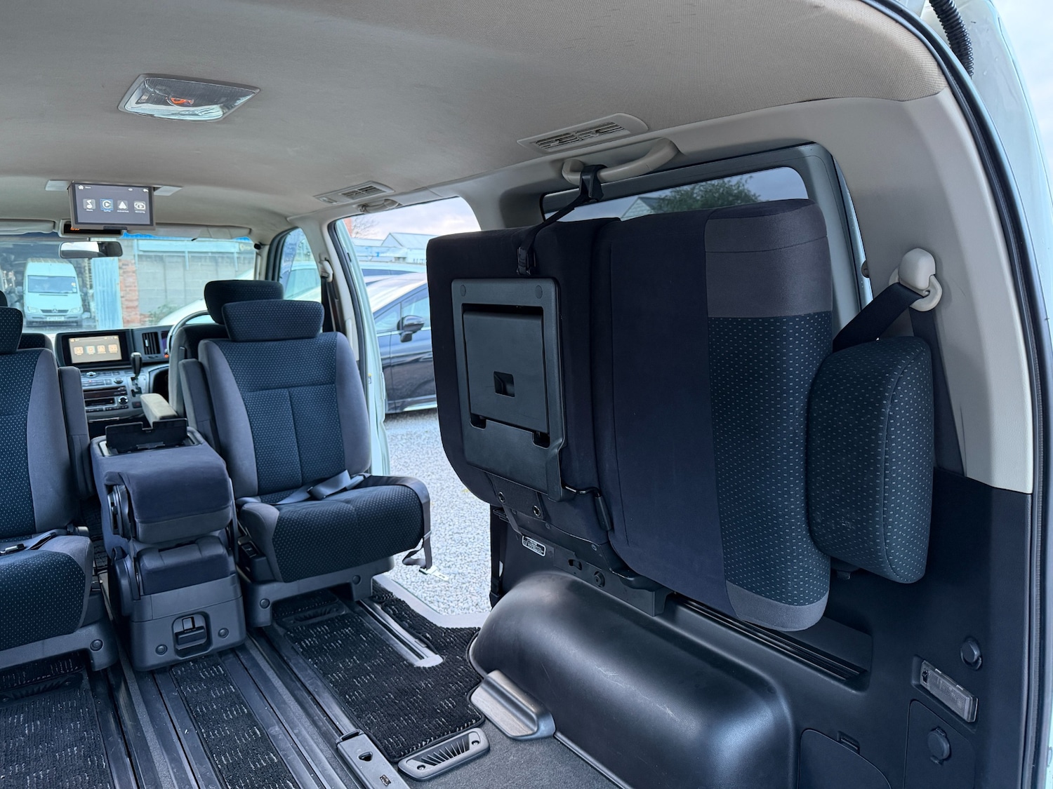 Used Nissan Elgrand 2007 for sale - 76547451: Photo 27