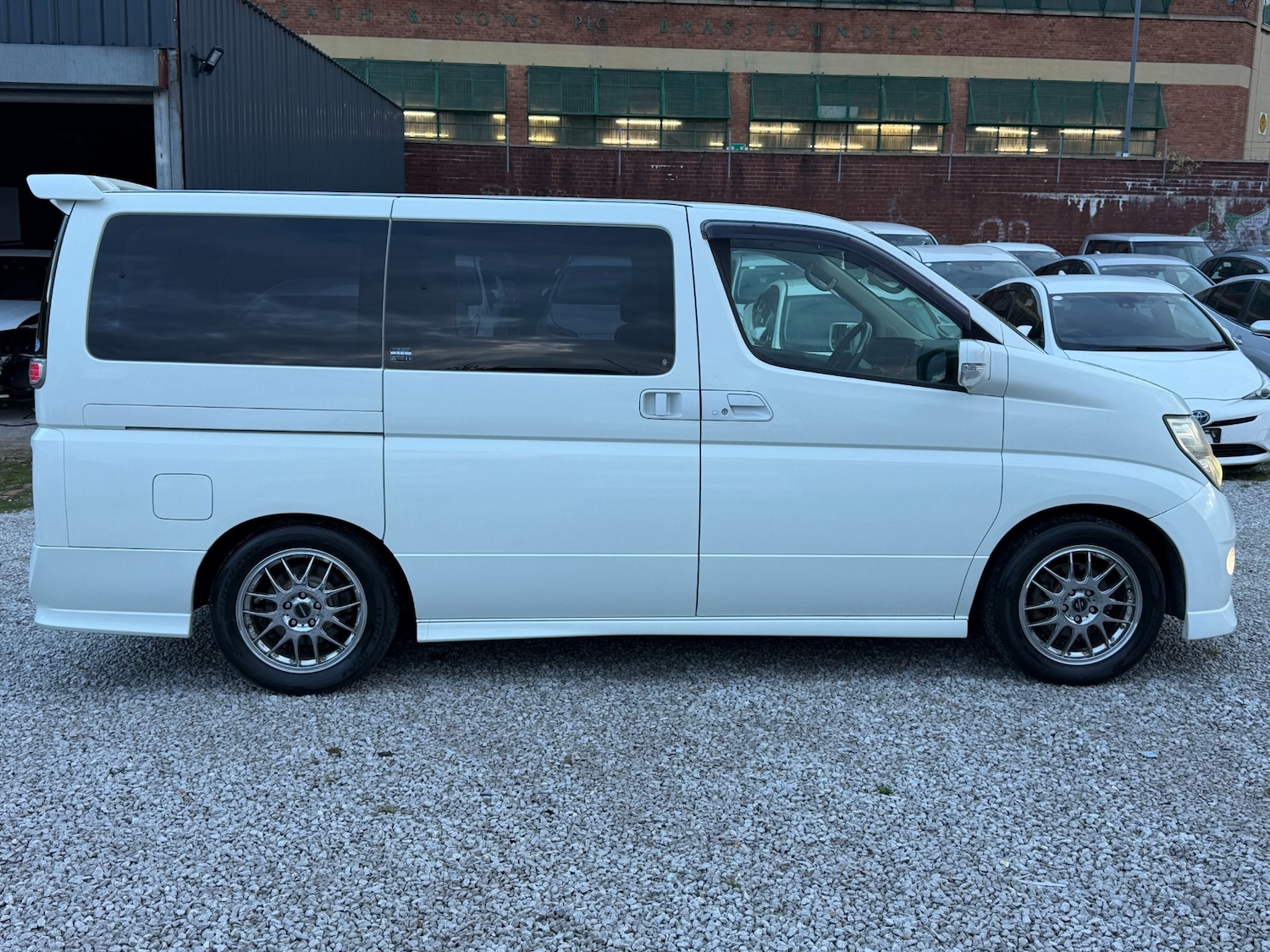 Used Nissan Elgrand 2007 for sale - 76547451: Photo 9