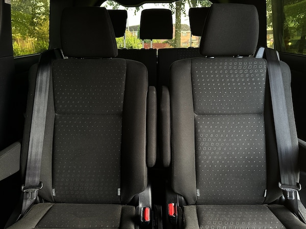 Used Toyota Voxy 2018 for sale - 76092275: Photo 12