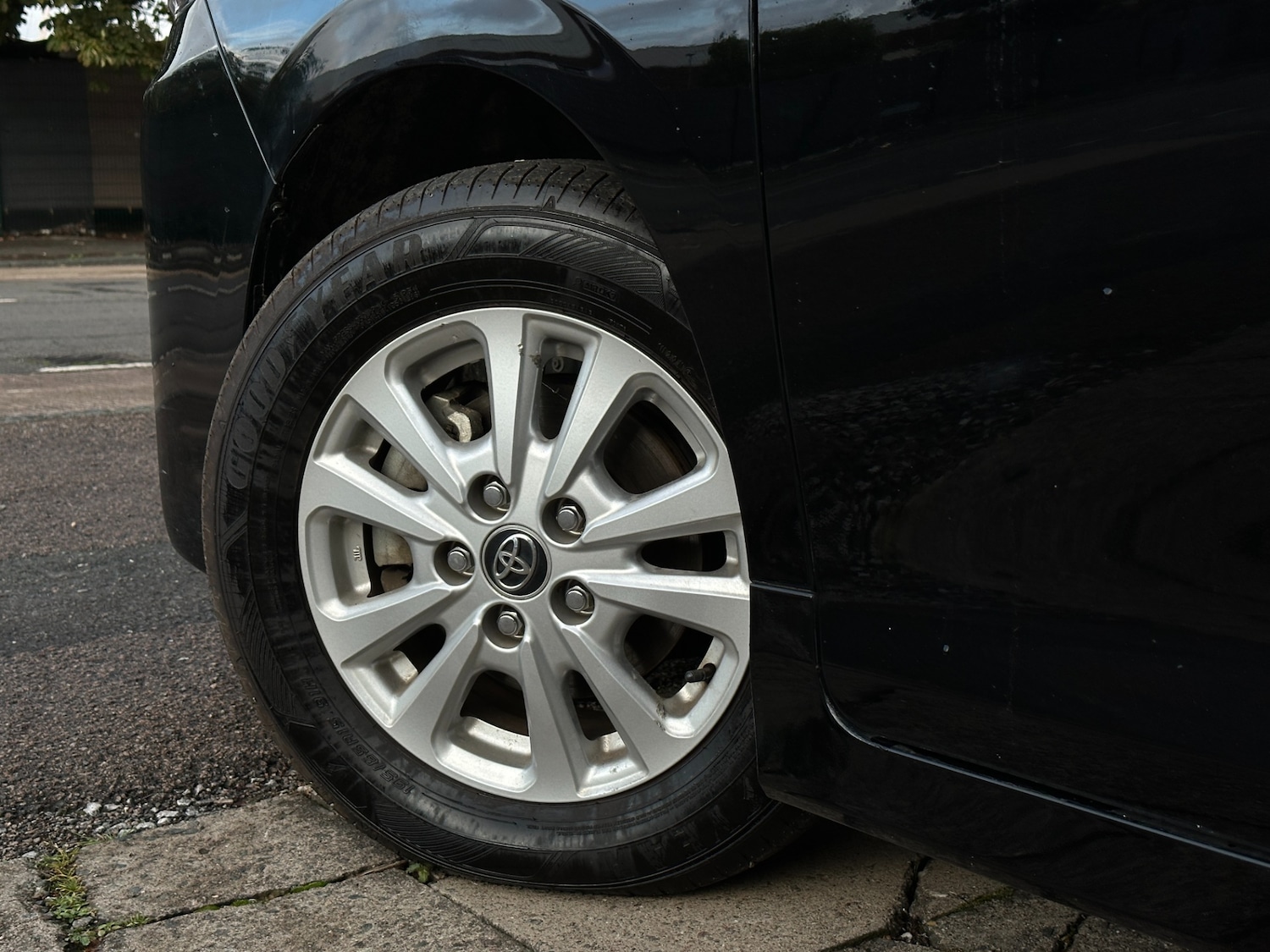 Used Toyota Voxy 2018 for sale - 76092275: Photo 36