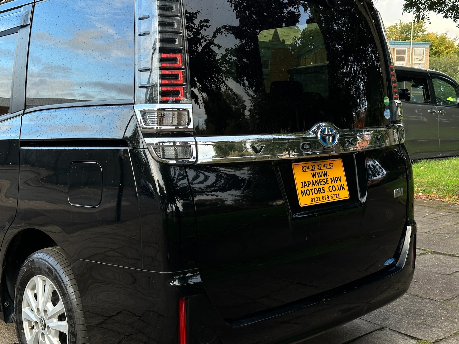 Used Toyota Voxy 2018 for sale - 76092275: Photo 37