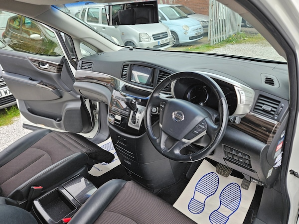Used Nissan Elgrand 2016 for sale - 70960949: Photo 10