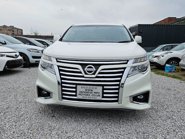Used Nissan Elgrand 2016 for sale - 70960949: Photo 13