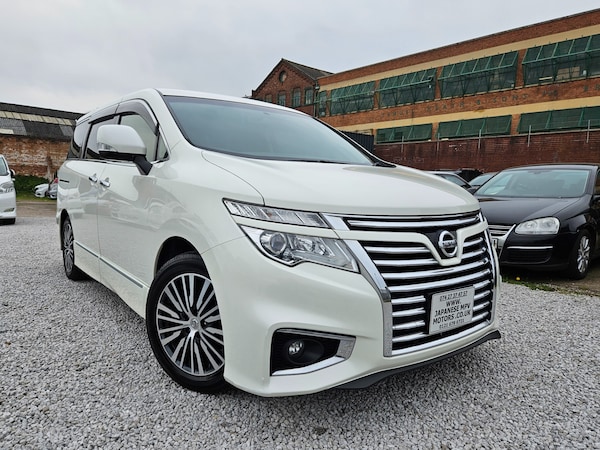 Used Nissan Elgrand 2016 for sale - 70960949: Photo 1