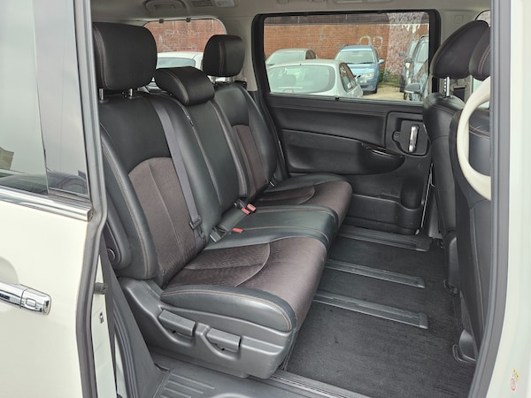 Used Nissan Elgrand 2016 for sale - 70960949: Photo 6