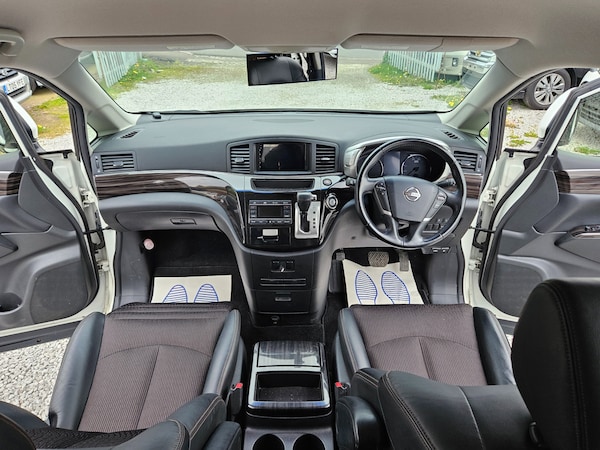 Used Nissan Elgrand 2016 for sale - 70960949: Photo 8