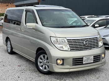 Used Nissan Elgrand 2006 for sale - 76545501: Photo