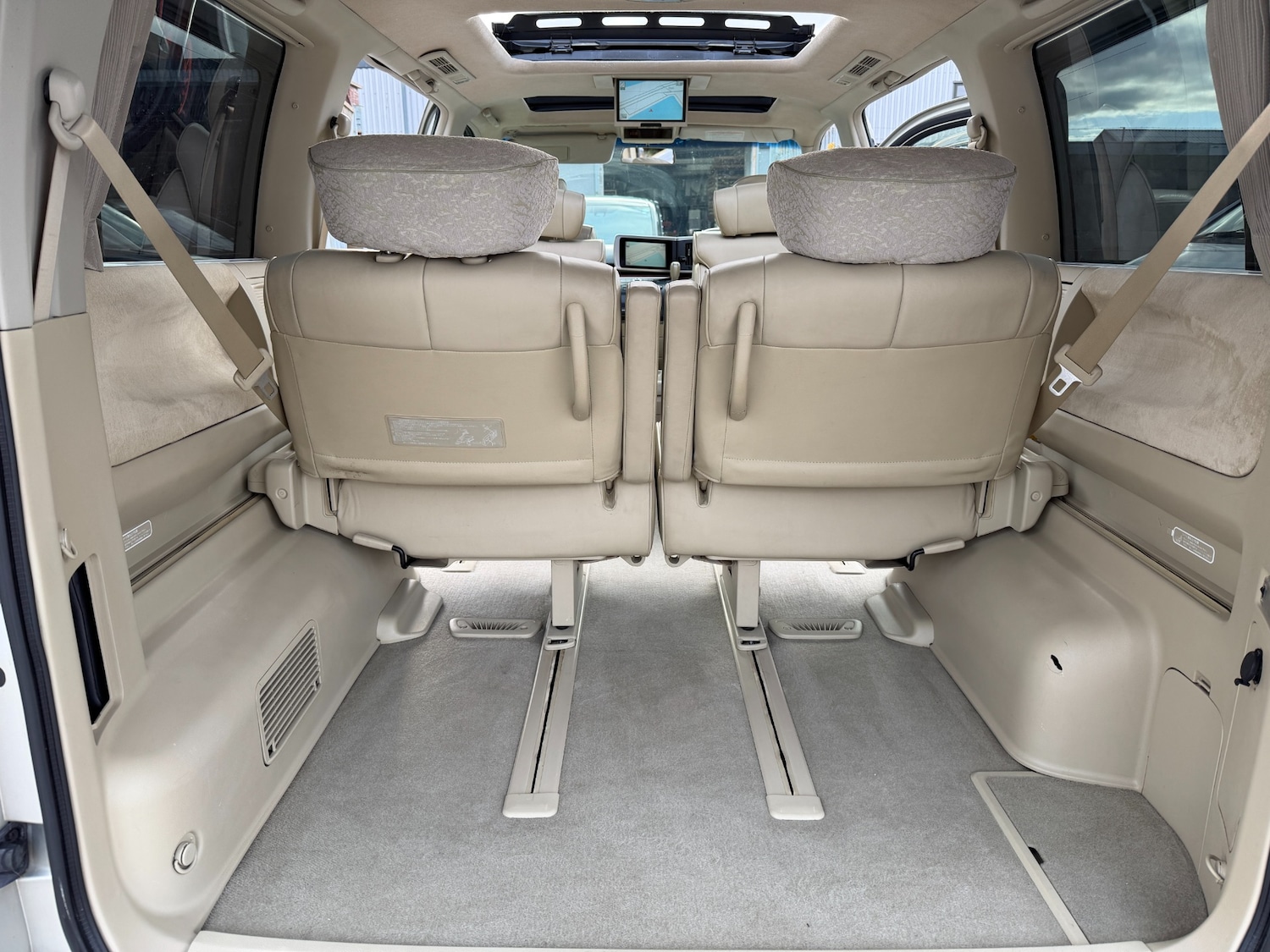 Used Nissan Elgrand 2006 for sale - 76545501: Photo 25