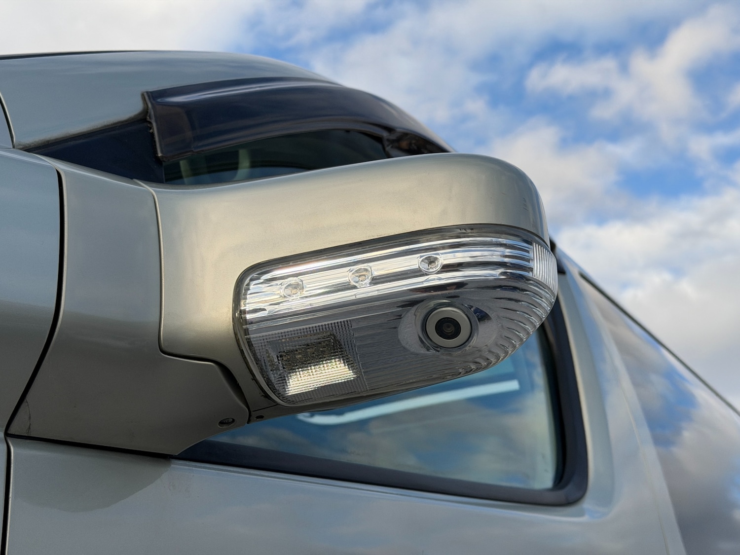 Used Nissan Elgrand 2006 for sale - 76545501: Photo 40