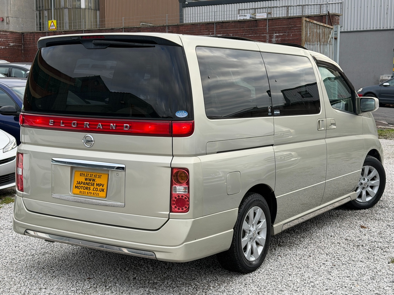 Used Nissan Elgrand 2006 for sale - 76545501: Photo 6