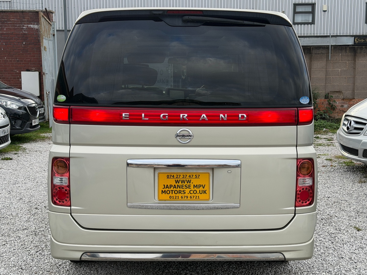 Used Nissan Elgrand 2006 for sale - 76545501: Photo 8