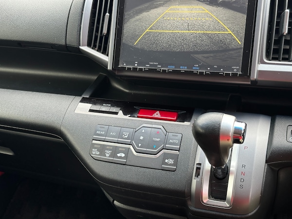 Used Honda Stepwagon 2013 for sale - 75370006: Photo 30