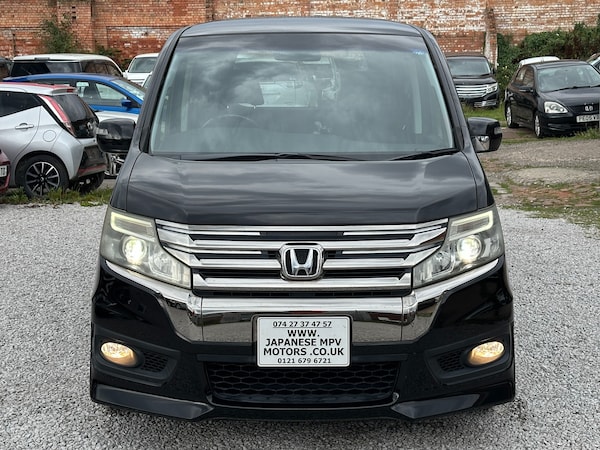 Used Honda Stepwagon 2013 for sale - 75370006: Photo 6