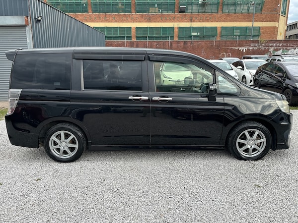 Used Honda Stepwagon 2013 for sale - 75370006: Photo 9