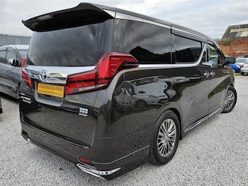 Used Toyota Alphard 2020 for sale - 76614814: Photo