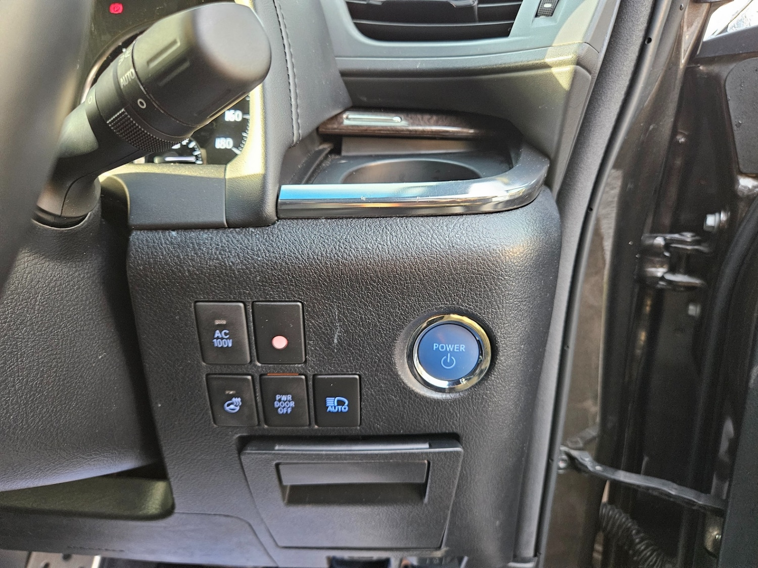 Used Toyota Alphard 2020 for sale - 76614814: Photo 46