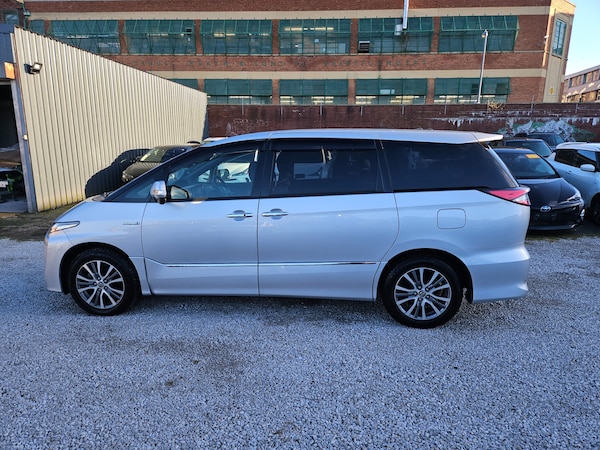 Used Toyota Estima 2017 for sale - 73542597: Photo 16