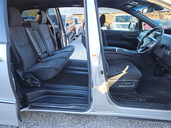 Used Toyota Estima 2017 for sale - 73542597: Photo 25
