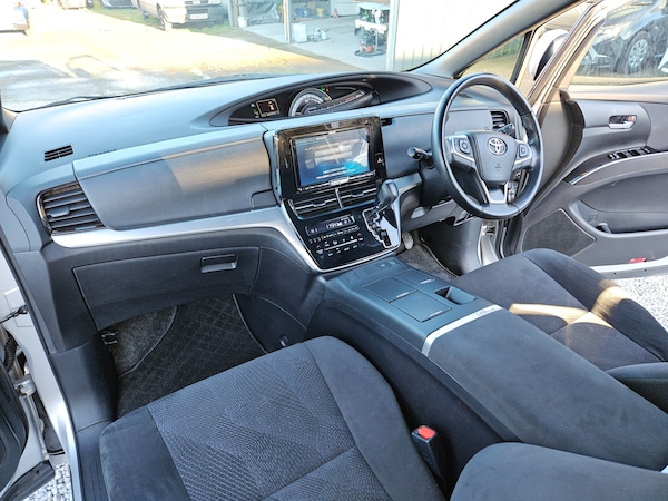 Used Toyota Estima 2017 for sale - 73542597: Photo 27