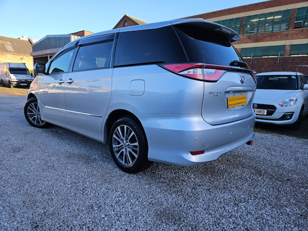 Used Toyota Estima 2017 for sale - 73542597: Photo 3