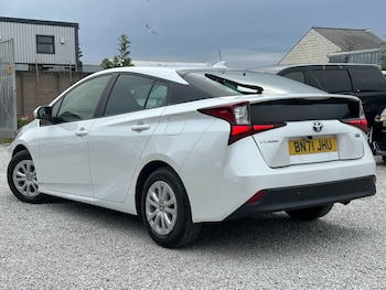 Used Toyota Prius 2021 for sale - 75207429: Photo