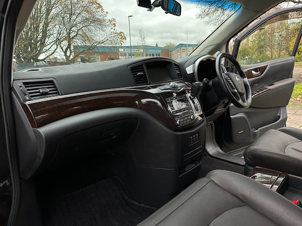 Used Nissan Elgrand 2010 for sale - 71046194: Photo 11
