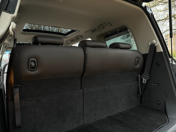 Used Nissan Elgrand 2010 for sale - 71046194: Photo 26