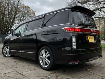 Used Nissan Elgrand 2010 for sale - 71046194: Photo