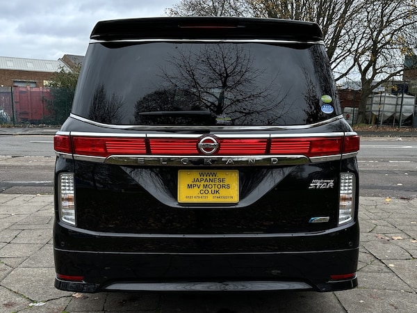 Used Nissan Elgrand 2010 for sale - 71046194: Photo 7