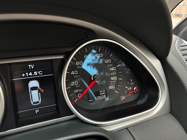 Used Audi Q7 2011 for sale - 67518634: Photo 4