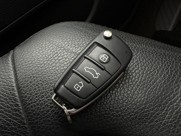 Used Audi Q7 2011 for sale - 67518634: Photo 60