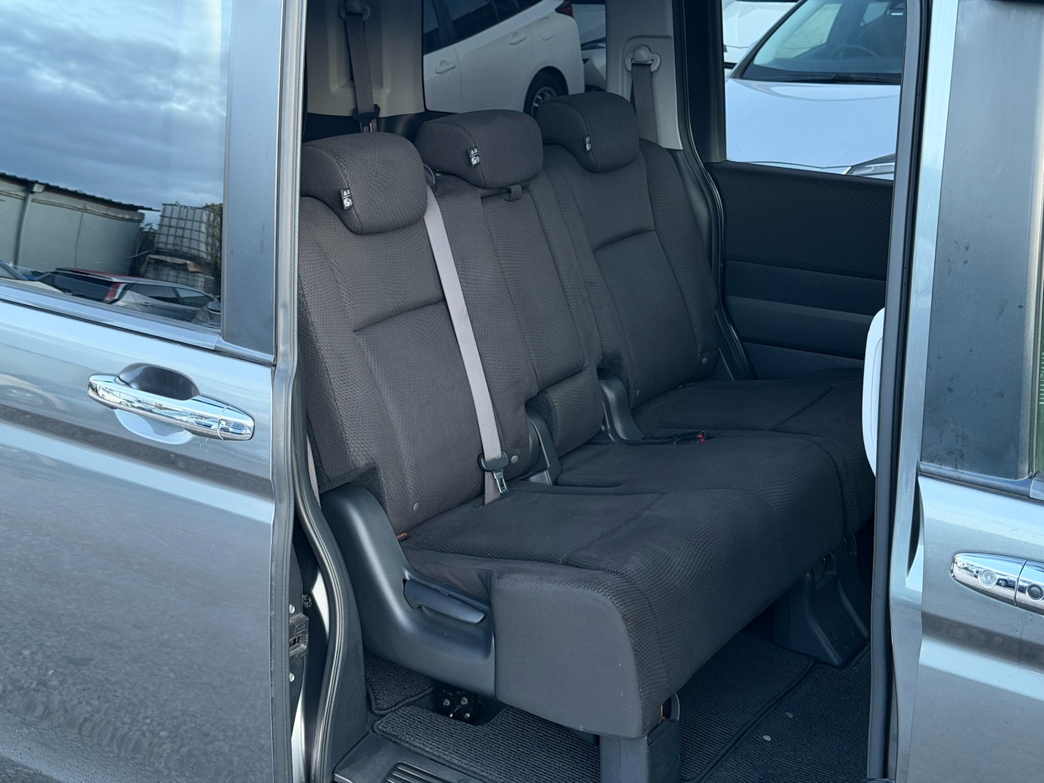 Used Honda Stepwagon 2012 for sale - 76751470: Photo 14