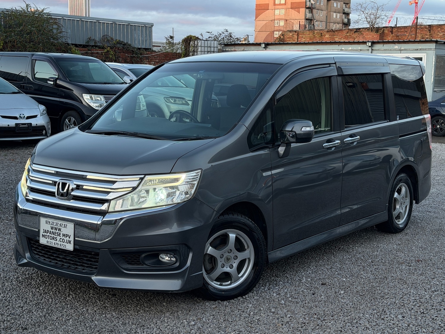 Used Honda Stepwagon 2012 for sale - 76751470: Photo 4