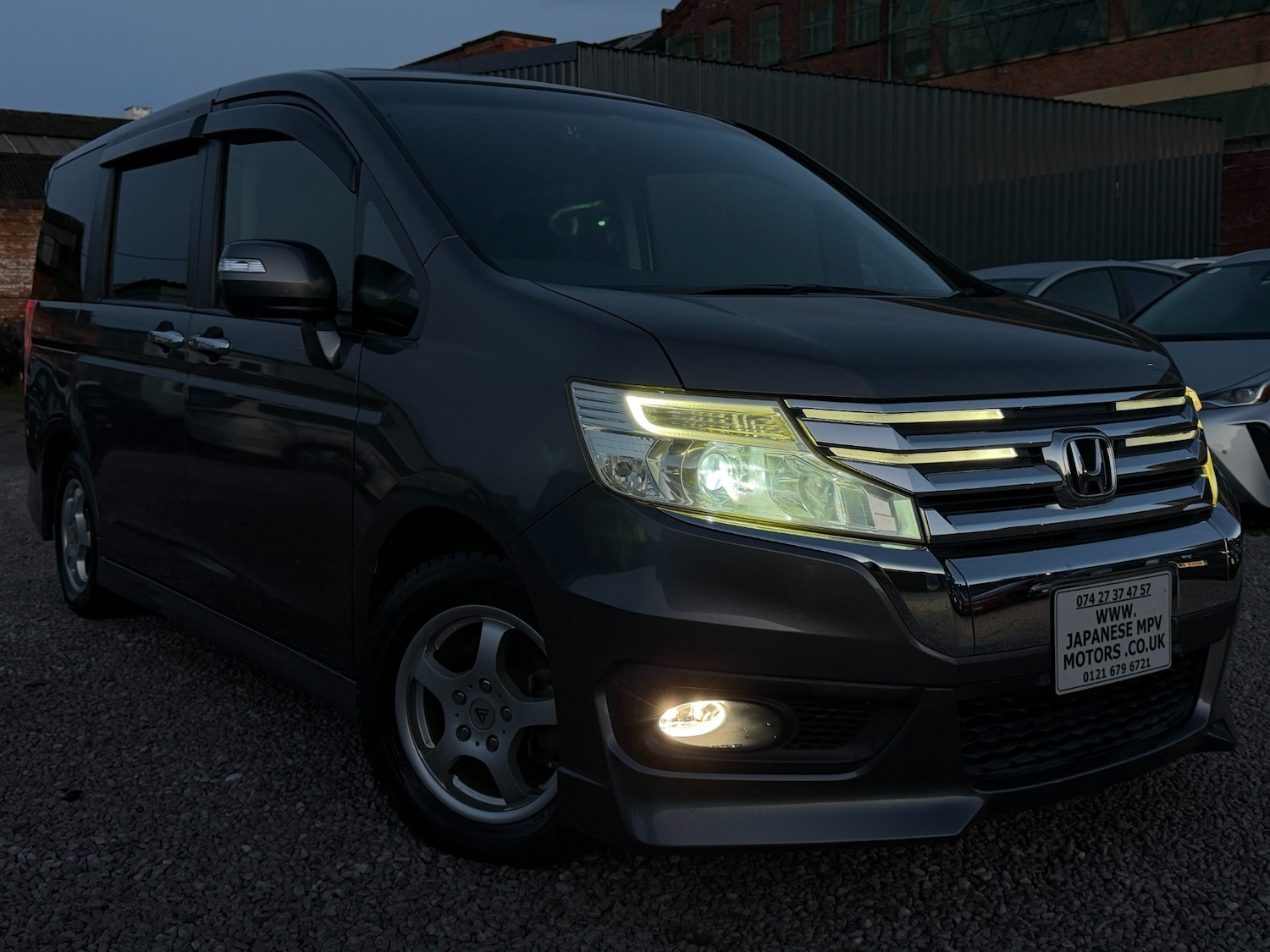 Used Honda Stepwagon 2012 for sale - 76751470: Photo 42