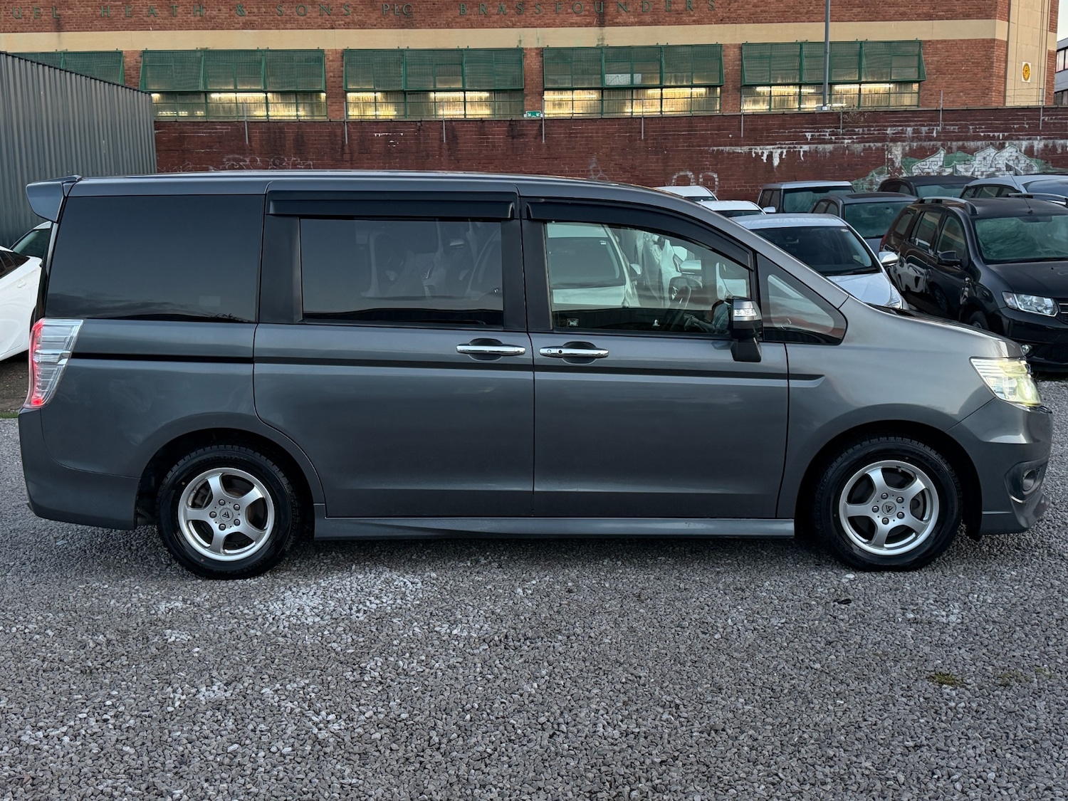 Used Honda Stepwagon 2012 for sale - 76751470: Photo 8