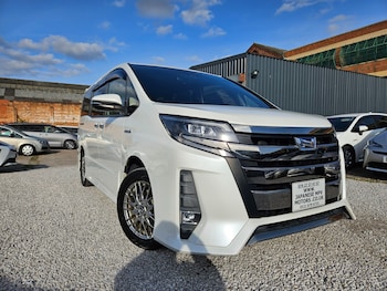 Used Toyota Voxy 2026 for sale - 78213760: Photo
