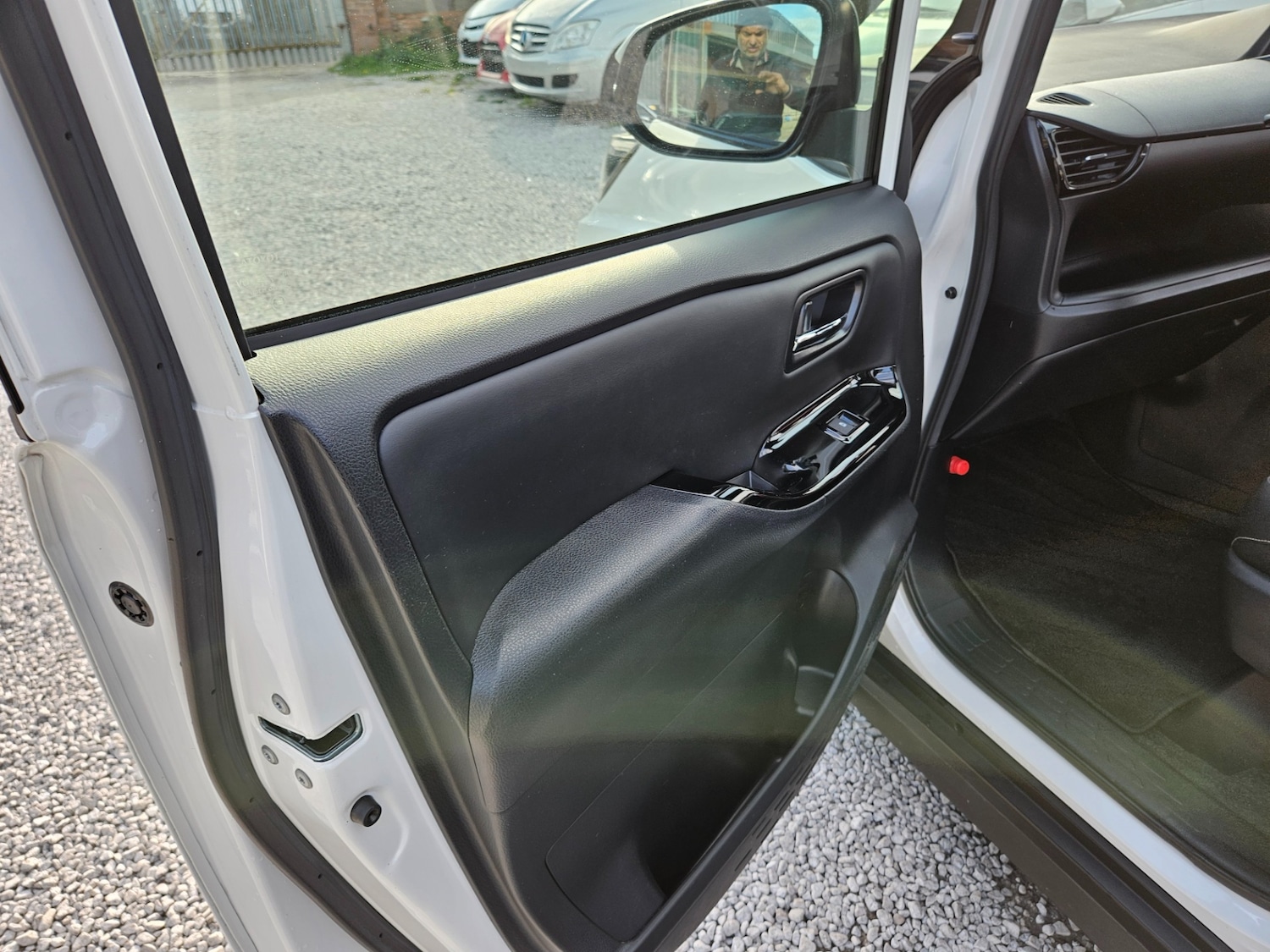 Used Toyota Voxy 2026 for sale - 78213760: Photo 31