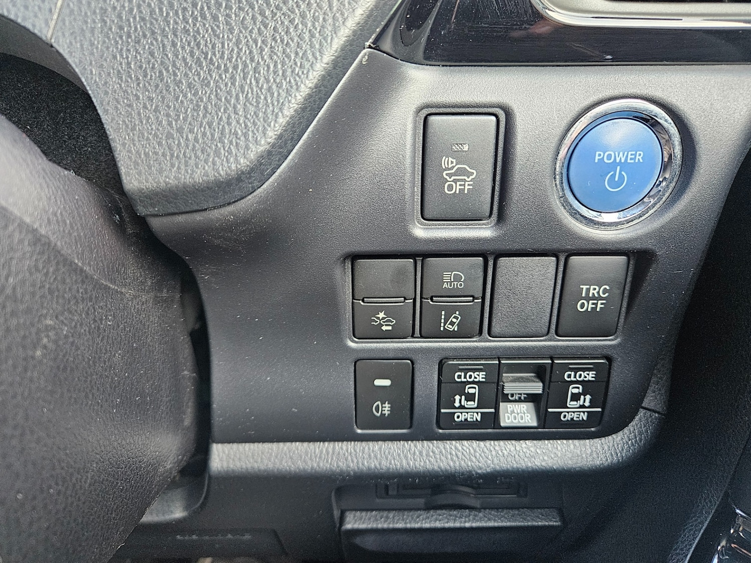 Used Toyota Voxy 2026 for sale - 78213760: Photo 41