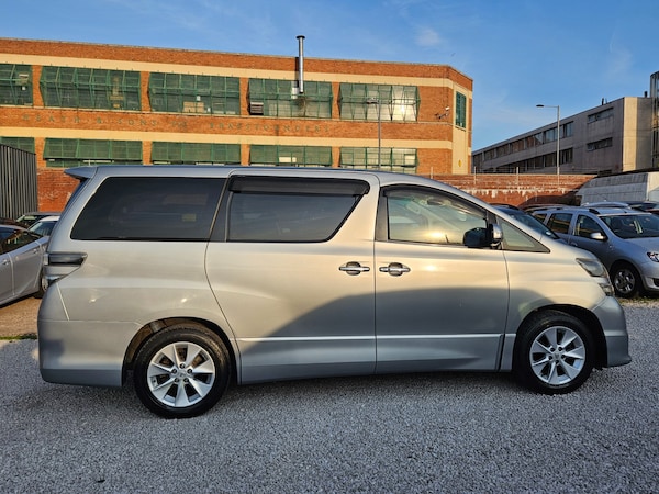 Used Toyota Vellfire 2010 for sale - 74881780: Photo 13