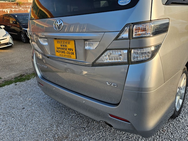 Used Toyota Vellfire 2010 for sale - 74881780: Photo 15