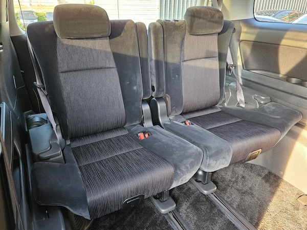Used Toyota Vellfire 2010 for sale - 74881780: Photo 36