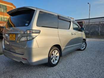 Used Toyota Vellfire 2010 for sale - 74881780: Photo
