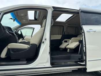 Used Nissan Elgrand 2013 for sale - 75053701: Photo
