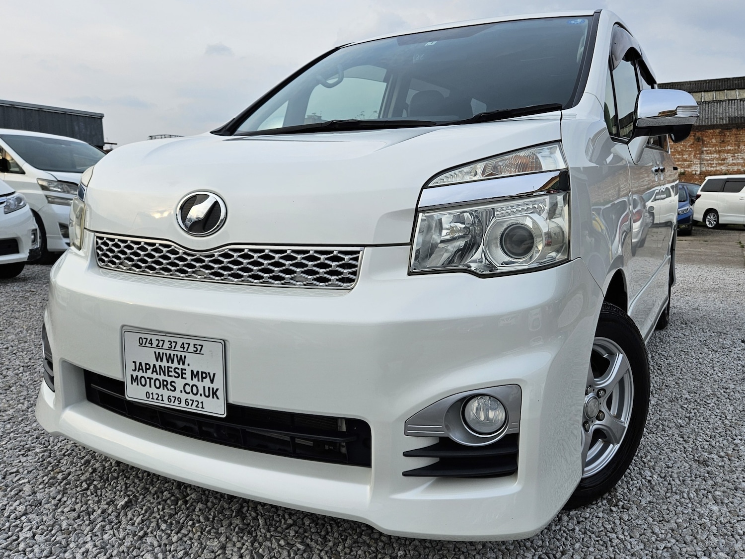 Used Toyota Voxy 2013 for sale - 77235383: Photo 26