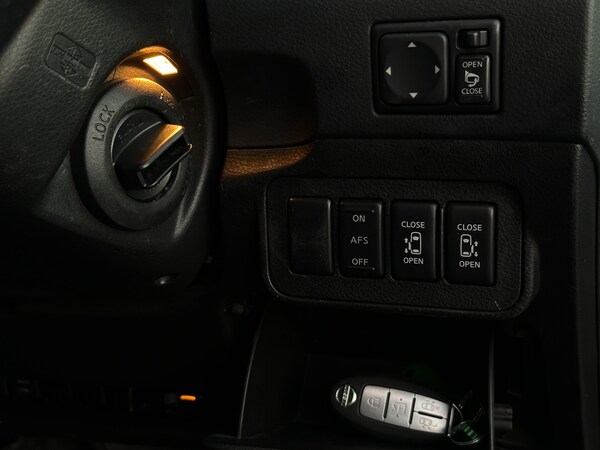 Used Nissan Elgrand 2008 for sale - 75221574: Photo 34