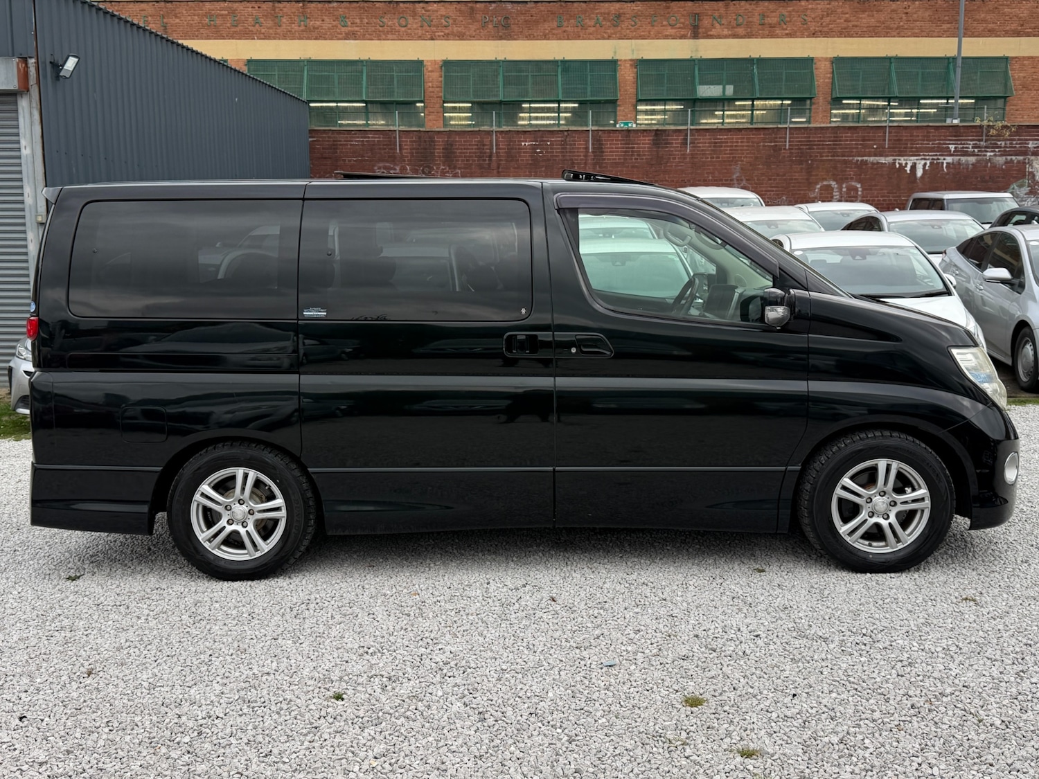 Used Nissan Elgrand 2009 for sale - 76547306: Photo 10