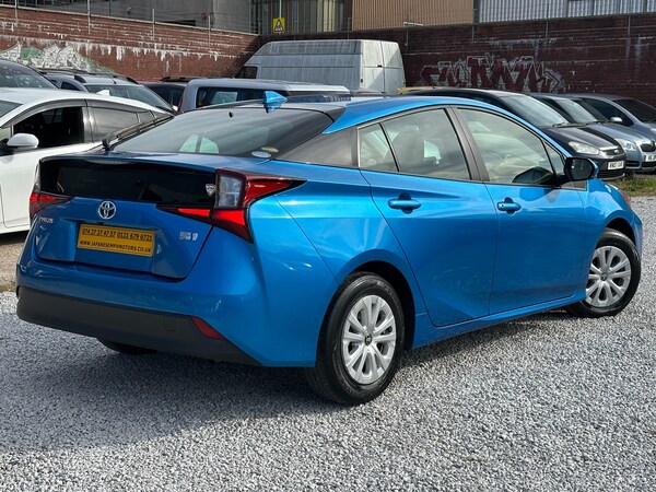 Used Toyota Prius 2021 for sale - 75263140: Photo 4