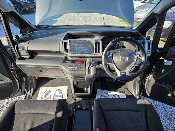 Used Honda Stepwagon 2012 for sale - 71414440: Photo 18