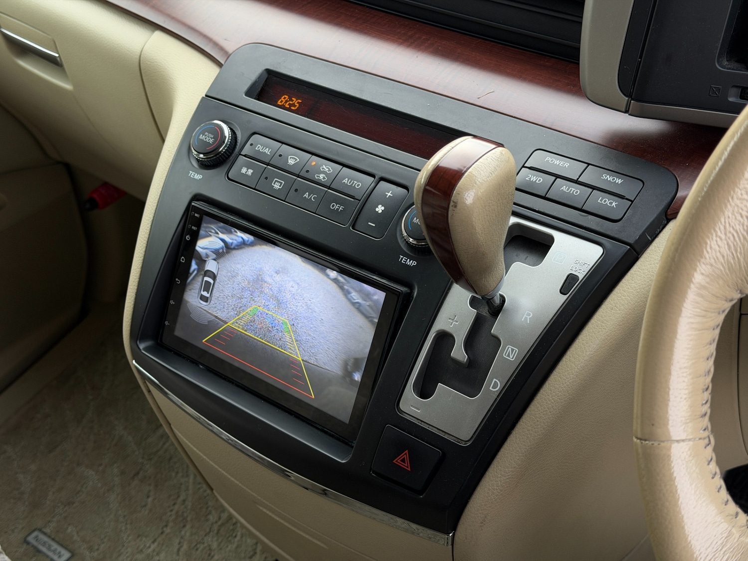 Used Nissan Elgrand 2010 for sale - 76547761: Photo 30